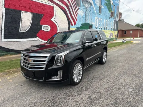 Photos of 2017 Cadillac Escalade Platinum Edition for sale in Des Arc, AR at D3 Auto Sales - Des Arc, AR