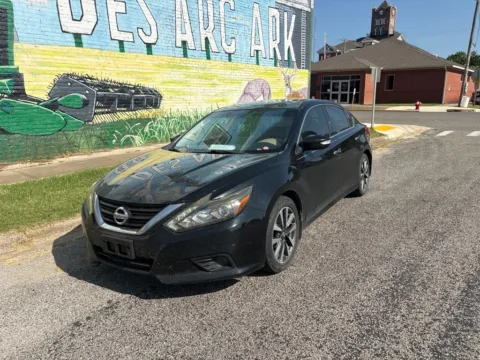 Photos of 2017 Nissan Altima 2.5 SL for sale in Des Arc, AR at D3 Auto Sales - Des Arc, AR