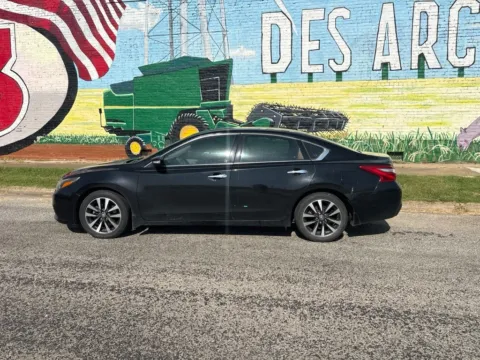 Another view of 2017 Nissan Altima 2.5 SL for sale in Des Arc, AR at D3 Auto Sales - Des Arc, AR
