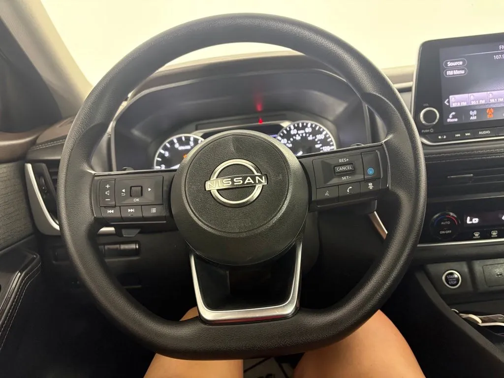 Nissan Rogue photo 20