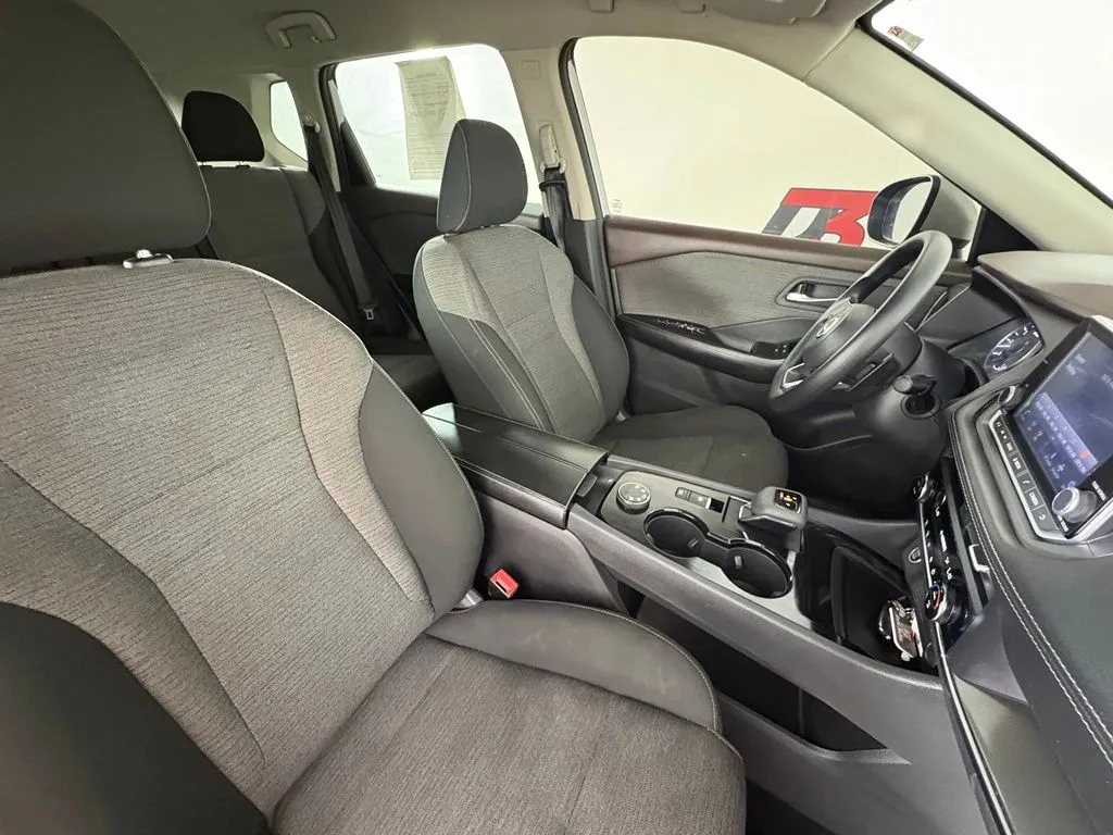 Nissan Rogue photo 31