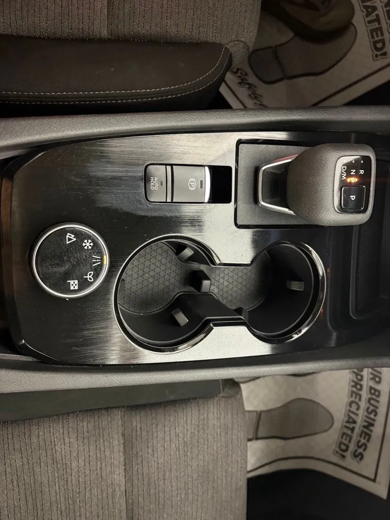 Nissan Rogue photo 26