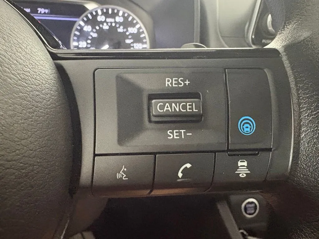 Nissan Rogue photo 22