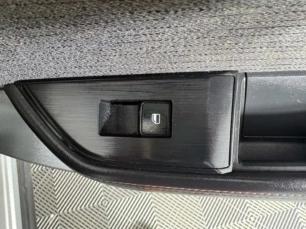 Nissan Rogue photo 42