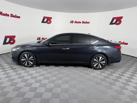 Another view of 2020 Nissan Altima 2.5 SV for sale in Des Arc, AR at D3 Auto Sales - Des Arc, AR