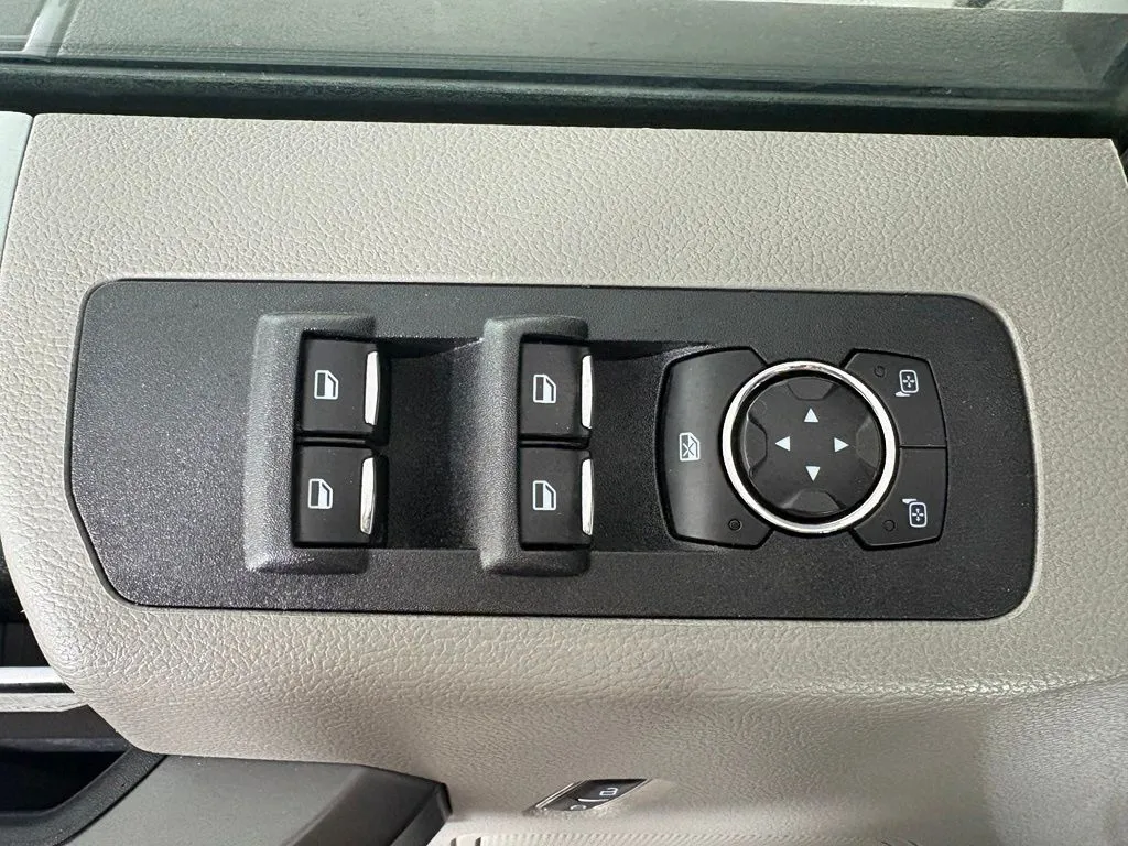 Ford F-150 photo 16