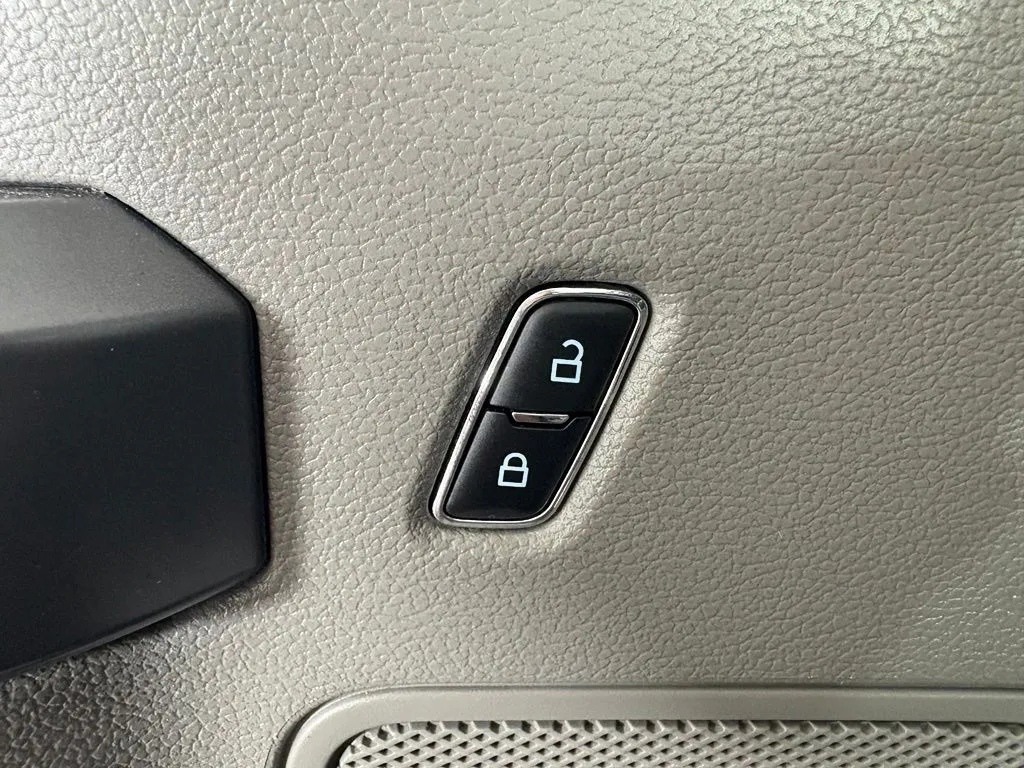 Ford F-150 photo 17