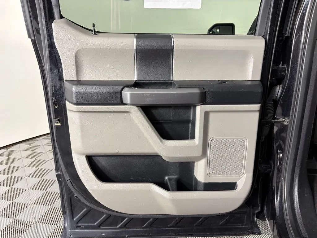 Ford F-150 photo 44