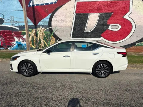 Another view of 2025 Nissan Altima 2.5 SV for sale in Des Arc, AR at D3 Auto Sales - Des Arc, AR