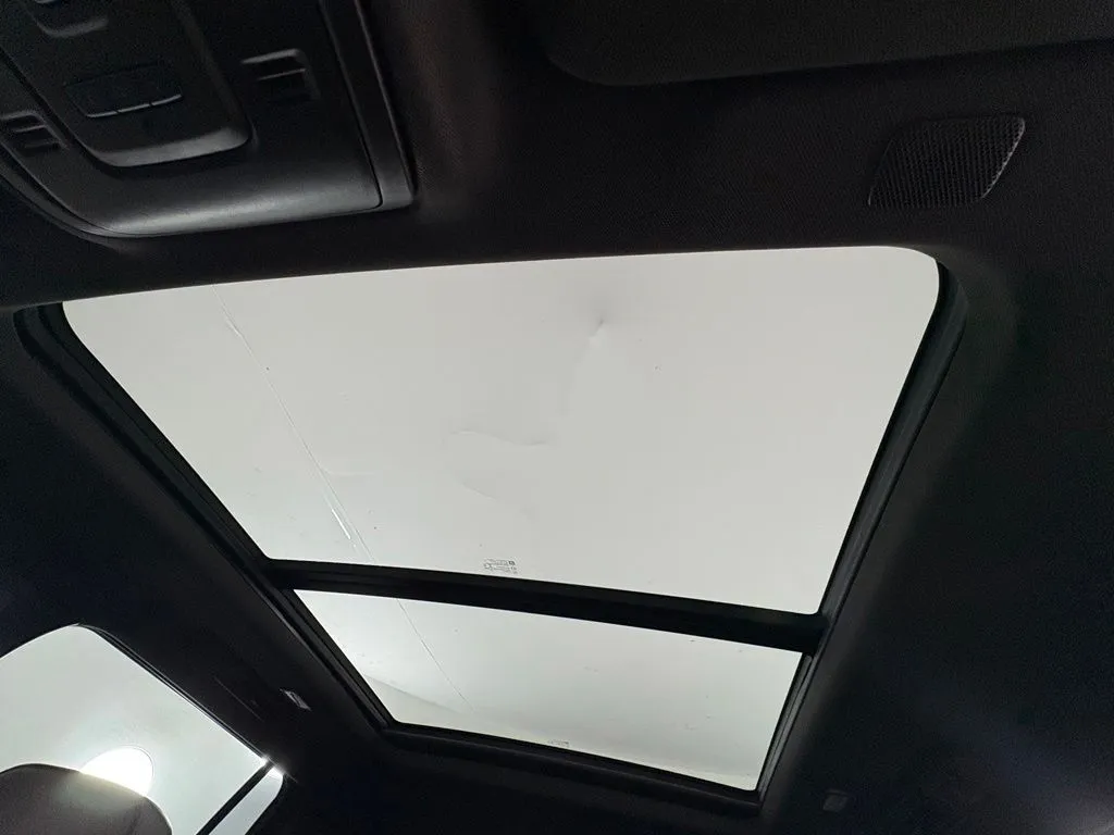 GMC Yukon XL photo 32