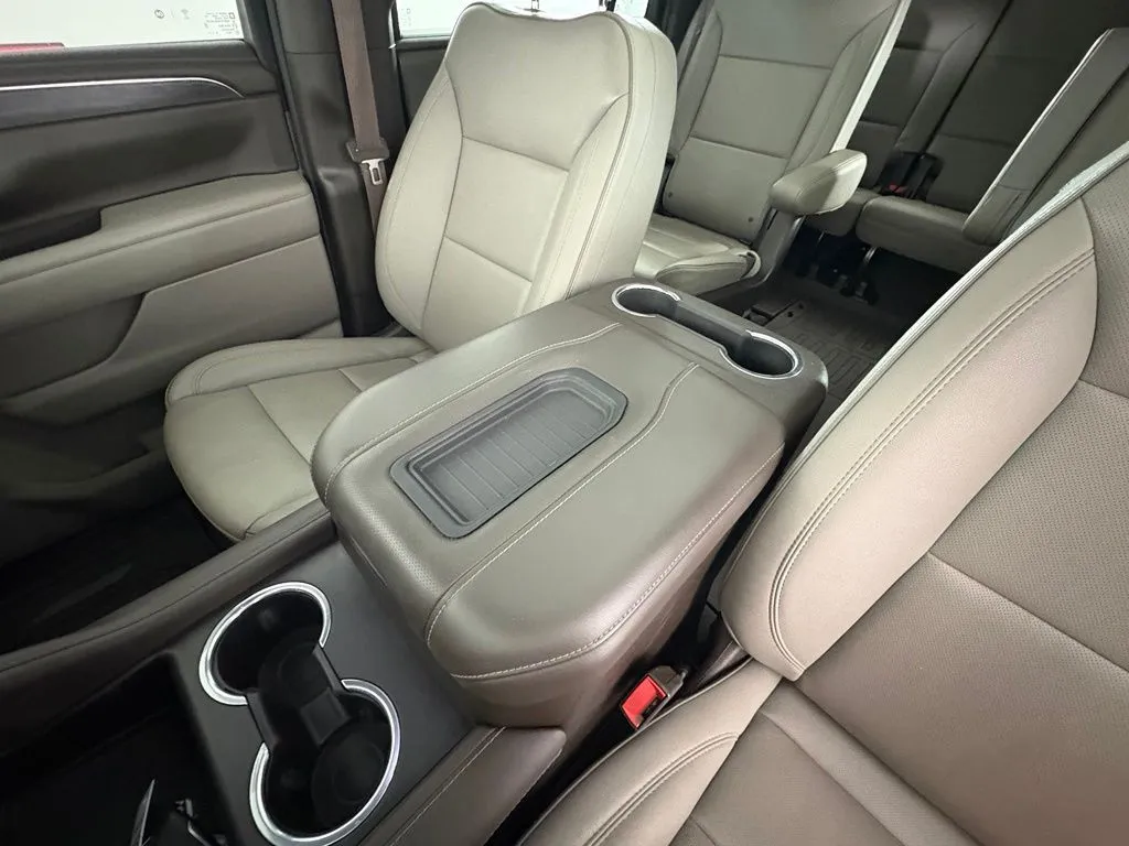 GMC Yukon XL photo 30
