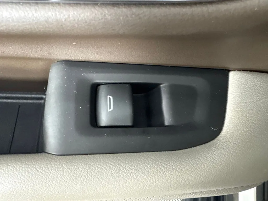 GMC Yukon XL photo 43