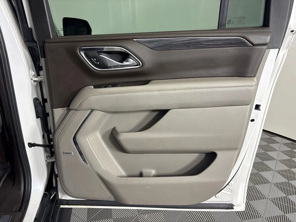 GMC Yukon XL photo 46