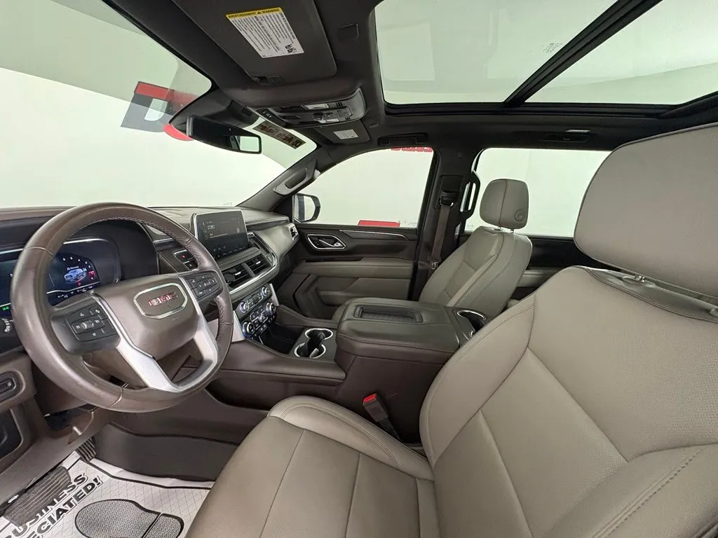 GMC Yukon XL photo 10