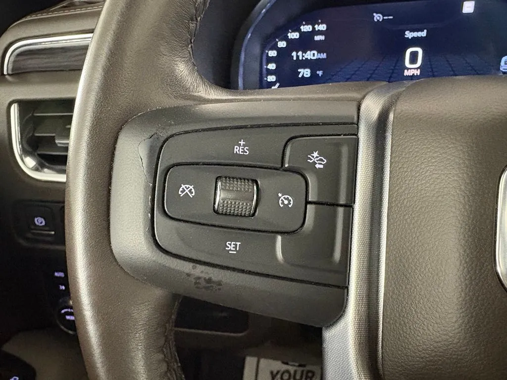 GMC Yukon XL photo 20