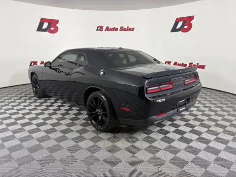 More photos of 2017 Dodge Challenger R/T at D3 Auto Sales - Des Arc, AR, AR