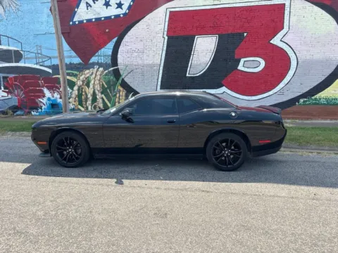 Another view of 2017 Dodge Challenger R/T for sale in Des Arc, AR at D3 Auto Sales - Des Arc, AR