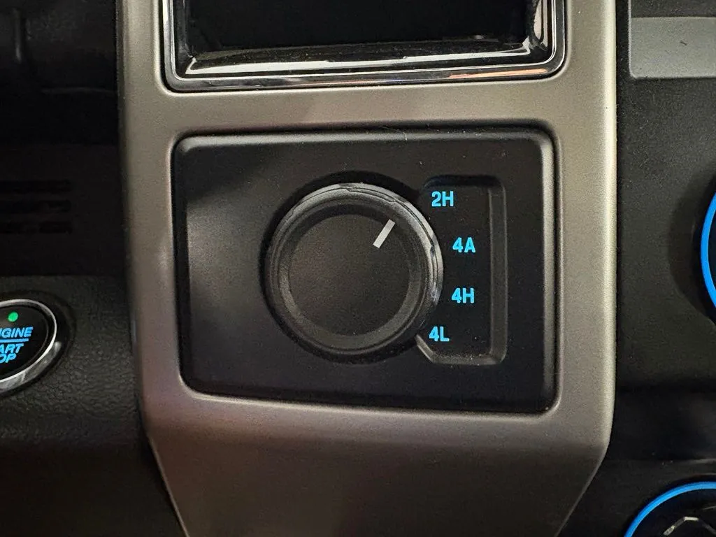 Ford F-150 photo 30
