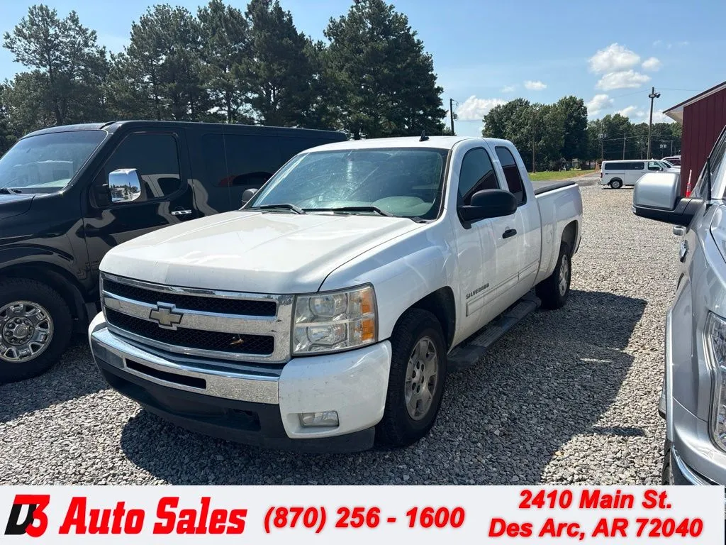 White 2011 Chevrolet Silverado 1500 LT for sale in Des Arc, AR