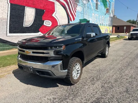 Photos of 2019 Chevrolet Silverado 1500 LT for sale in Des Arc, AR at D3 Auto Sales - Des Arc, AR
