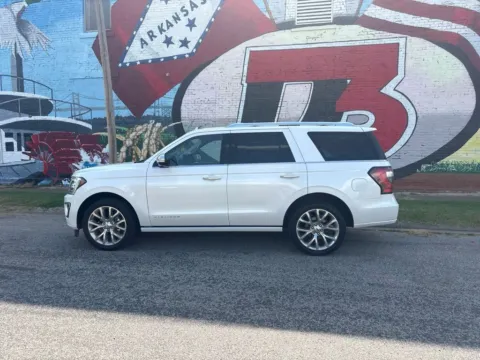 Another view of 2019 Ford Expedition Platinum for sale in Des Arc, AR at D3 Auto Sales - Des Arc, AR