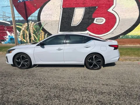 Another view of 2024 Nissan Altima 2.5 SR for sale in Des Arc, AR at D3 Auto Sales - Des Arc, AR