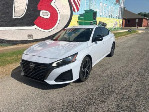 Photos of 2024 Nissan Altima 2.5 SR for sale in Des Arc, AR at D3 Auto Sales - Des Arc, AR