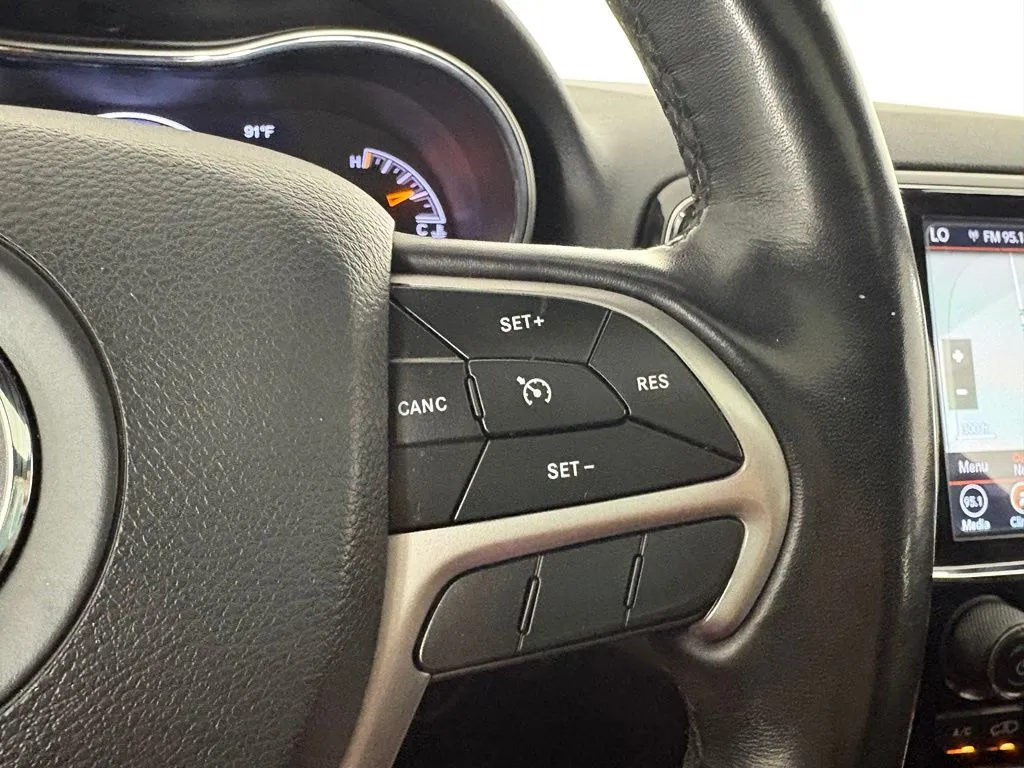 Jeep Grand Cherokee photo 19