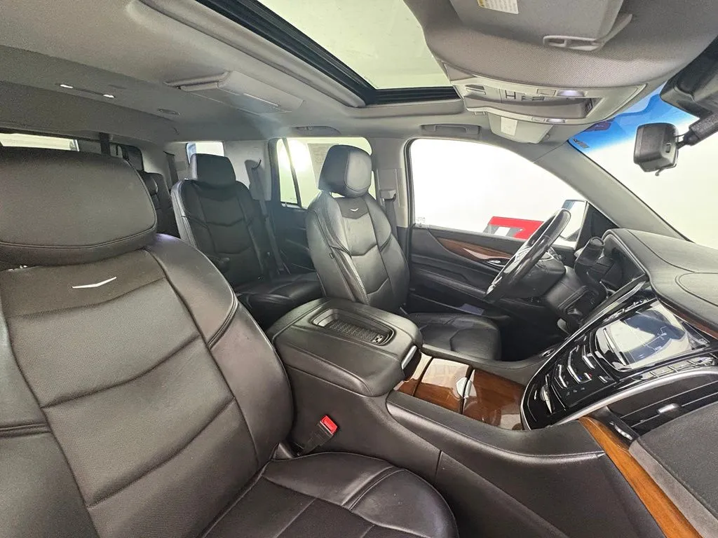 Cadillac Escalade photo 38