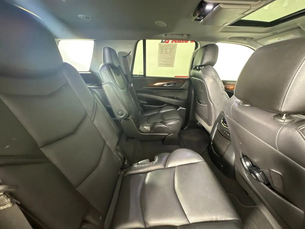 Cadillac Escalade photo 50