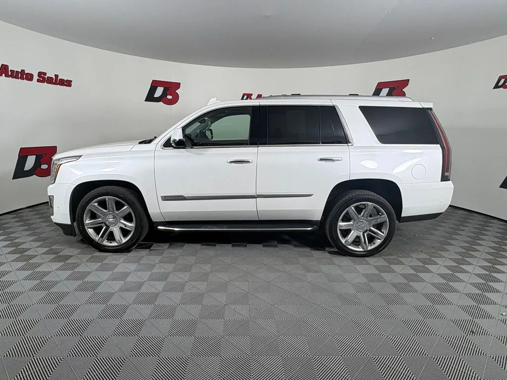 Cadillac Escalade photo 3