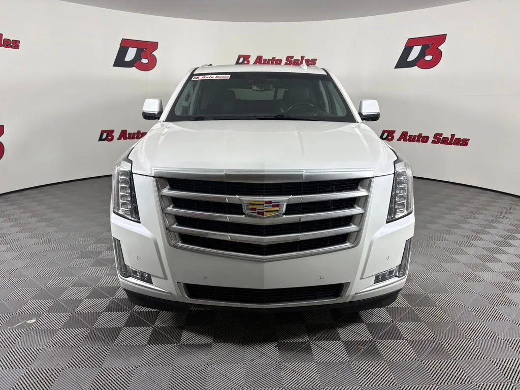 Cadillac Escalade photo 9