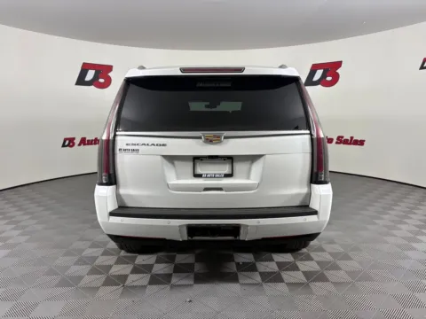 More photos of 2019 Cadillac Escalade Luxury at D3 Auto Sales - Des Arc, AR, AR
