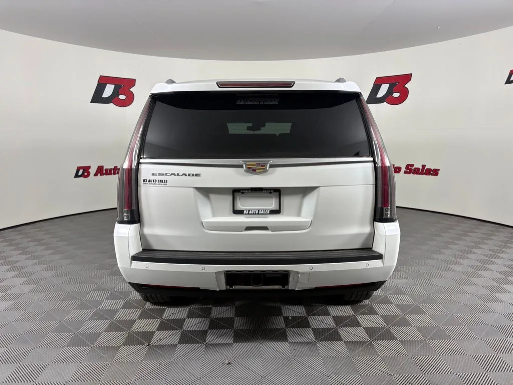Cadillac Escalade photo 5