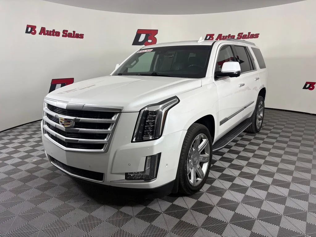 White 2019 Cadillac Escalade Luxury for sale in Des Arc, AR