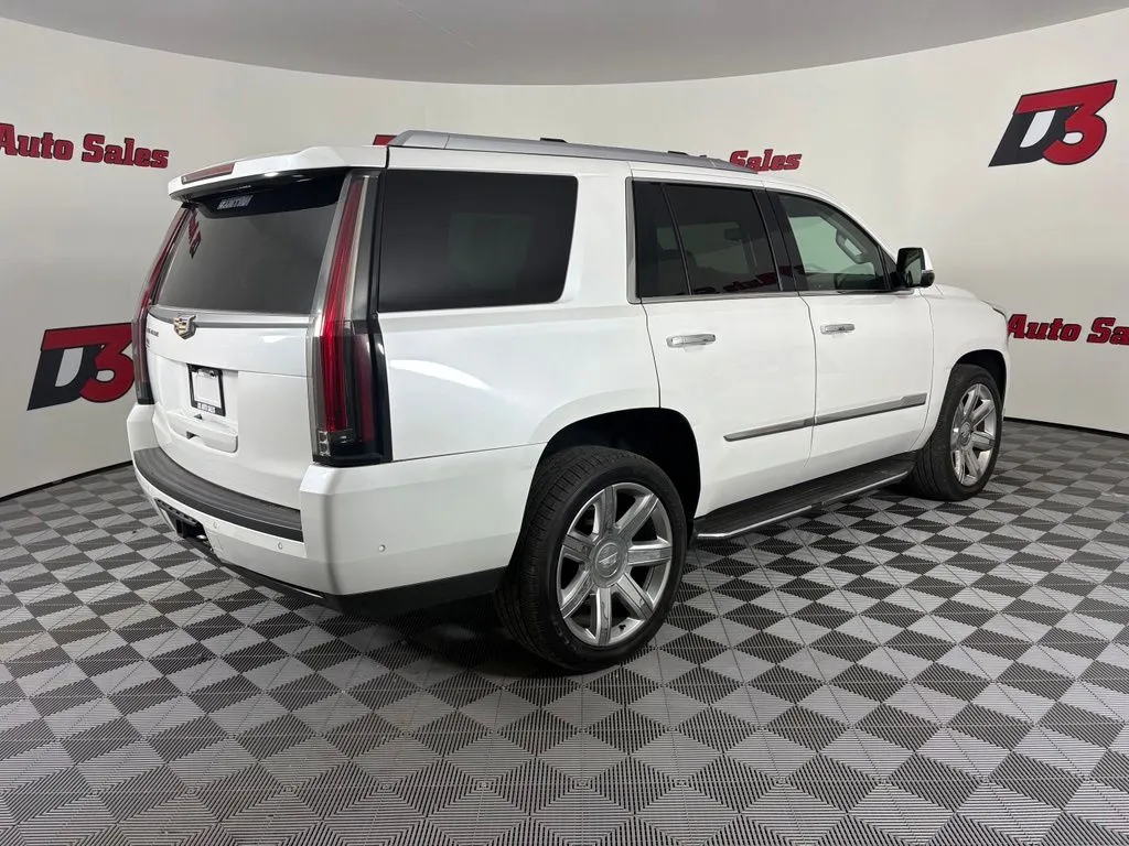 Cadillac Escalade photo 6