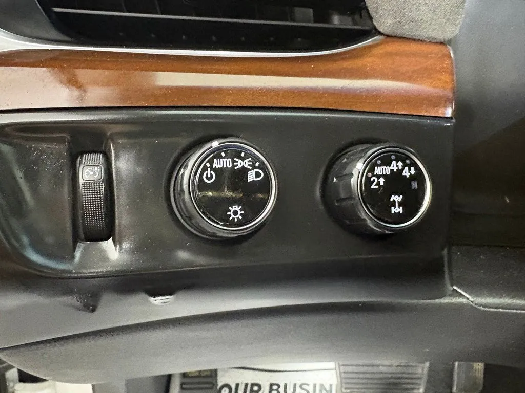 Cadillac Escalade photo 19