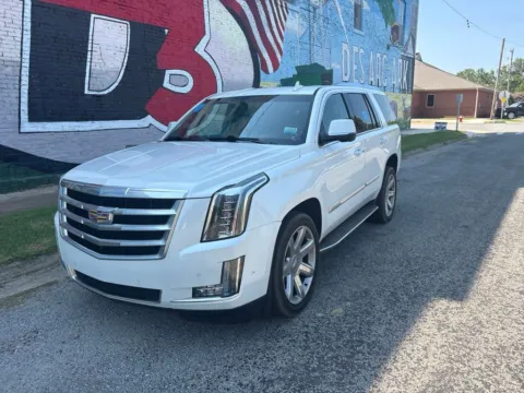 Photos of 2019 Cadillac Escalade Luxury for sale in Des Arc, AR at D3 Auto Sales - Des Arc, AR