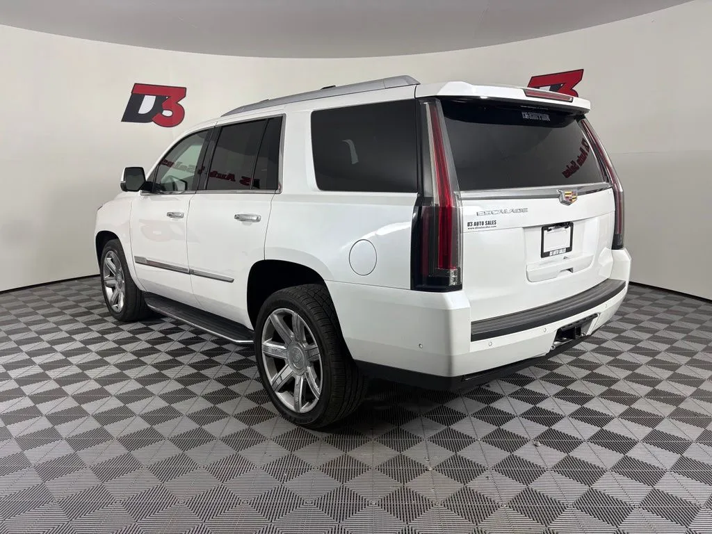 Cadillac Escalade photo 4