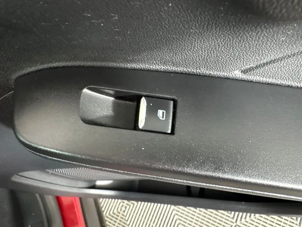 Ford Escape photo 36