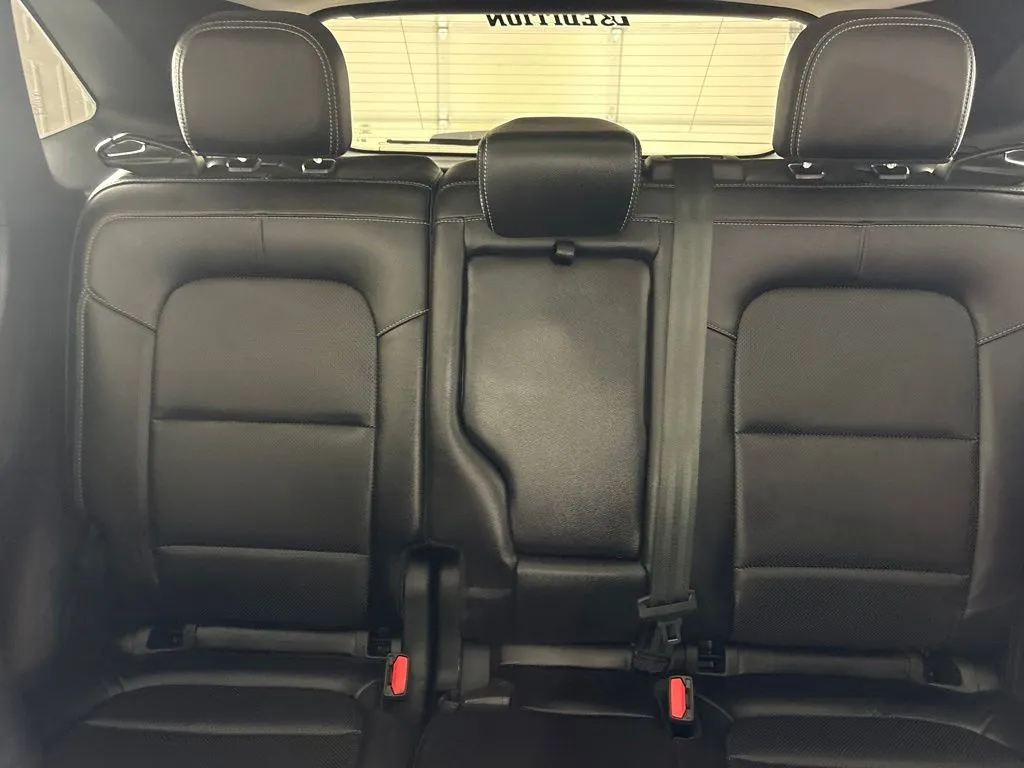 Ford Escape photo 38
