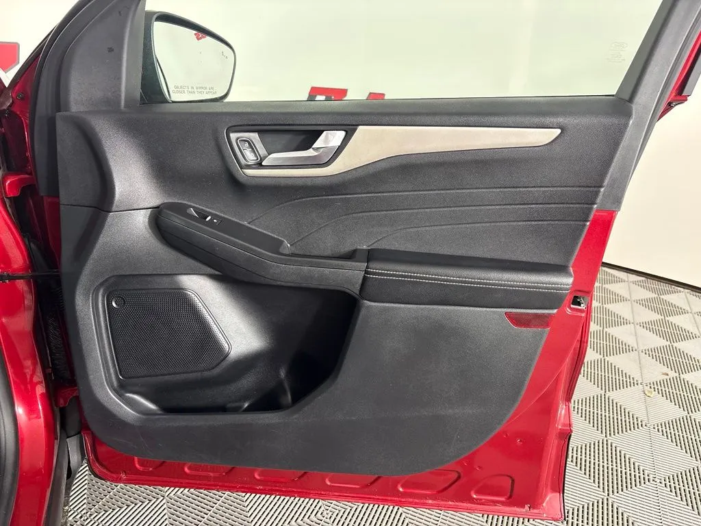Ford Escape photo 35