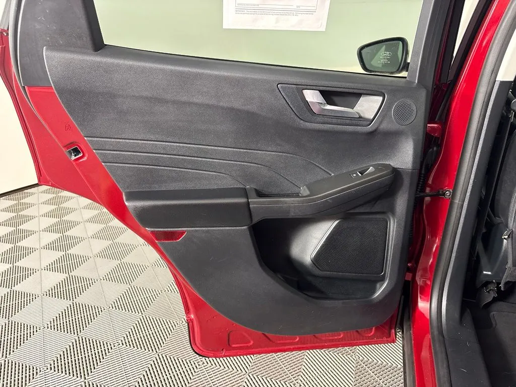Ford Escape photo 40