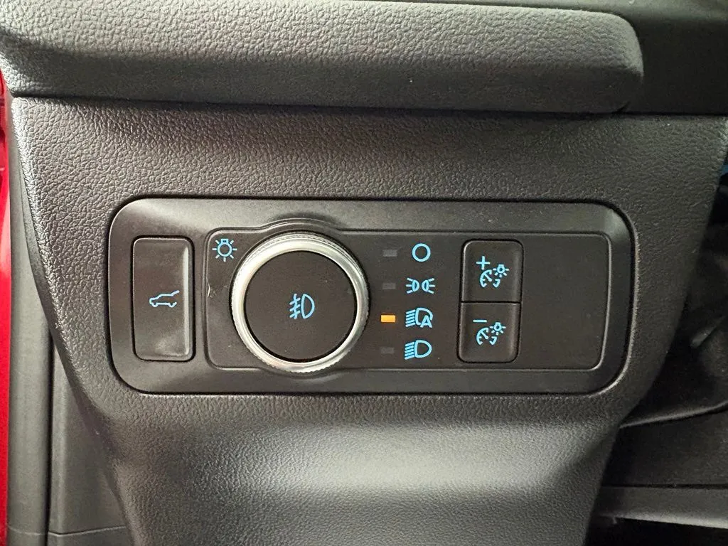 Ford Escape photo 16