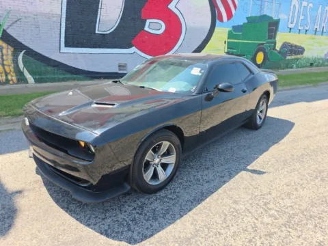 Photos of 2019 Dodge Challenger SXT for sale in Des Arc, AR at D3 Auto Sales - Des Arc, AR