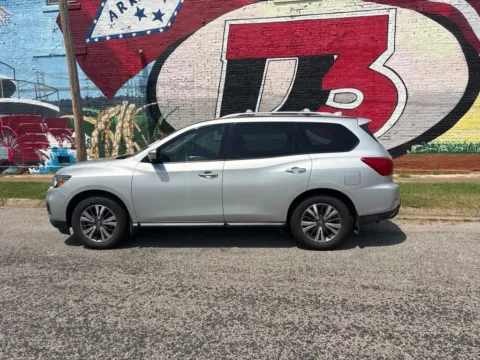 Another view of 2019 Nissan Pathfinder SL for sale in Des Arc, AR at D3 Auto Sales - Des Arc, AR