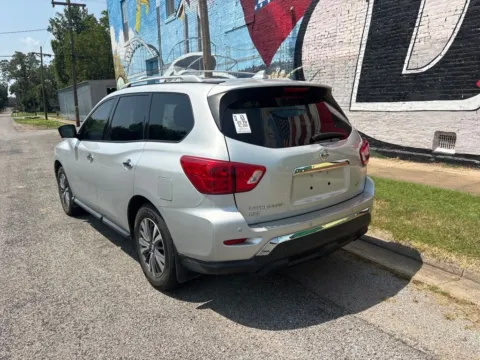More photos of 2019 Nissan Pathfinder SL at D3 Auto Sales - Des Arc, AR, AR