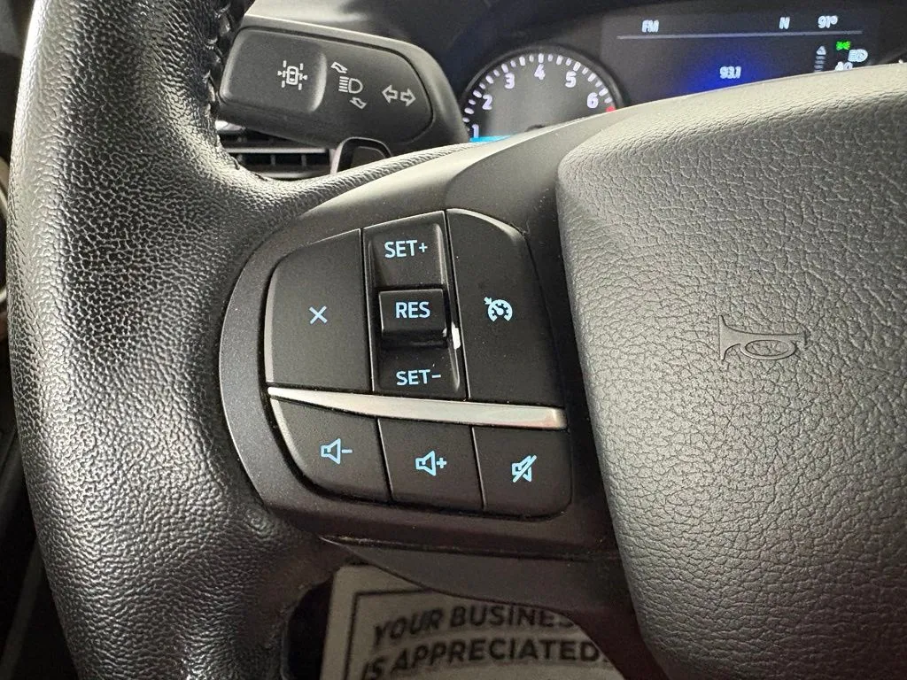 Ford Explorer photo 23