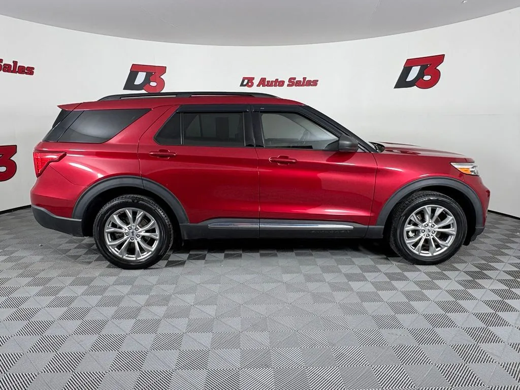 Ford Explorer photo 8