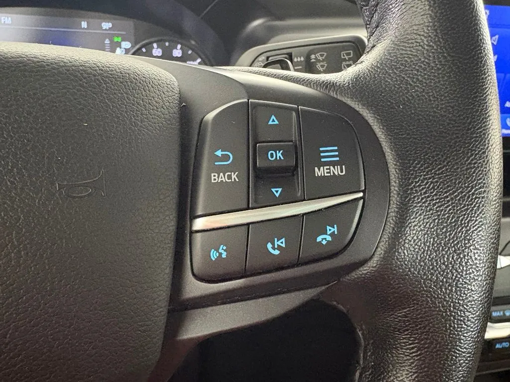 Ford Explorer photo 24